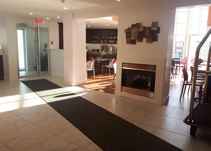Hotel Clarion Pointe Quebec Airport